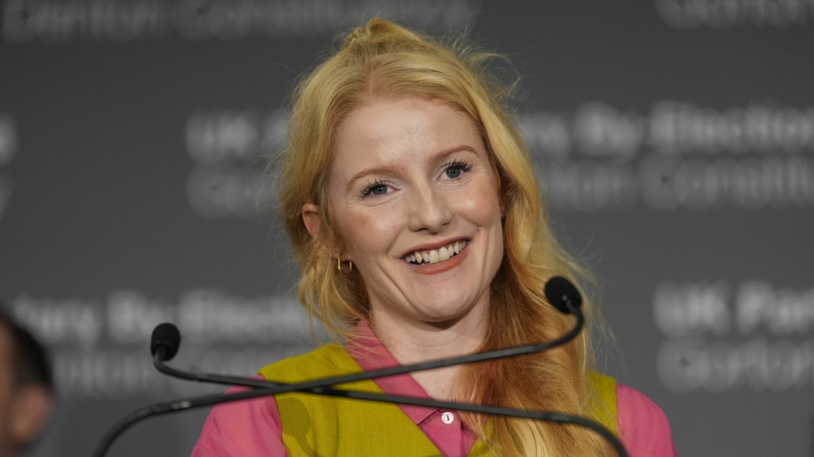 Green Party wins UK by-election in blow to Starmer