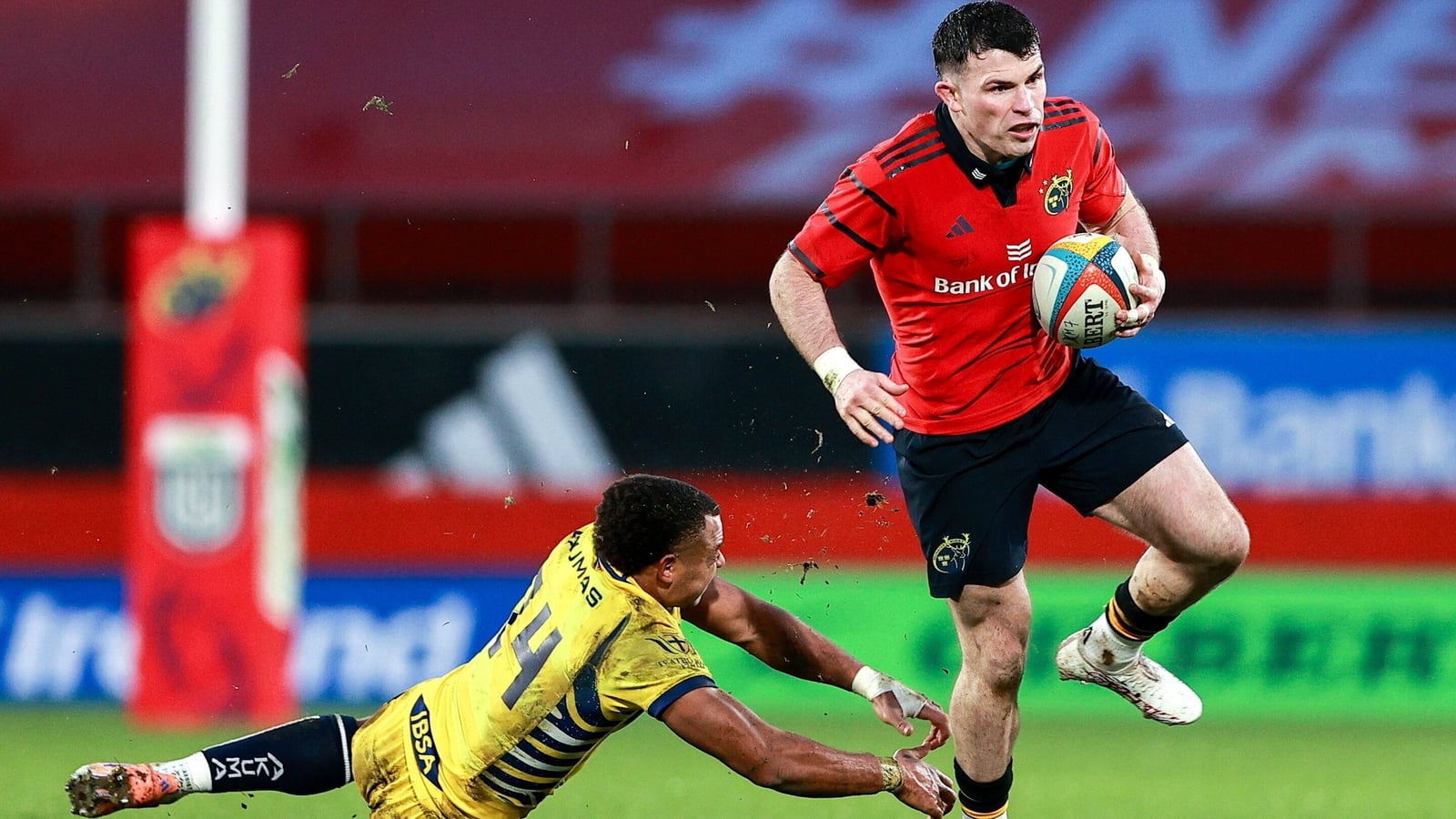 Late tries put gloss on Munster win over Zebre