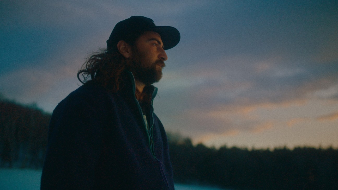 Noah Kahan in his Netflix documentary