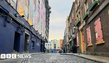 Gardaí still to identify man in critical condition after Dublin attack - BBC