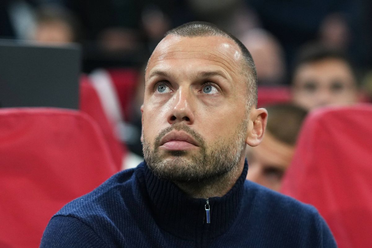 AMSTERDAM, NETHERLANDS - NOVEMBER 05: John Heitinga, Head Coach of AFC Ajax, looks on prior to the UEFA Champions League 2025/26 League Phase MD4 match between AFC Ajax and Galatasaray A.S. at Johan Cruijff Arena on November 05, 2025 in Amsterdam, Netherlands. (Photo by Alex Bierens de Haan - UEFA/UEFA via Getty Images)