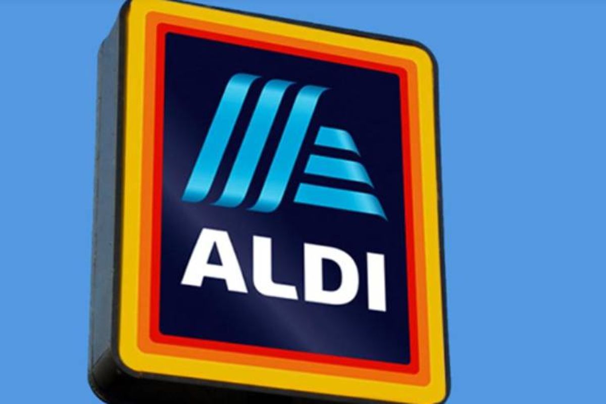 Aldi supermarket sign