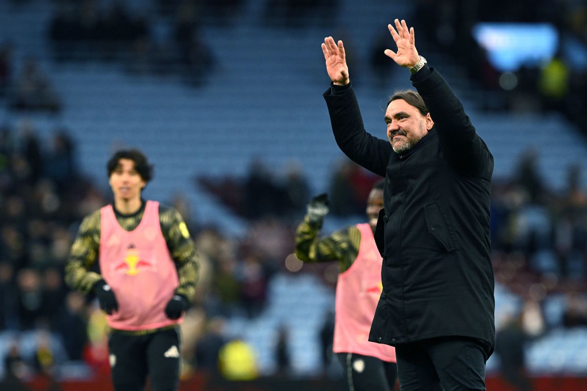 Leeds United manager Daniel Farke salutes the fans