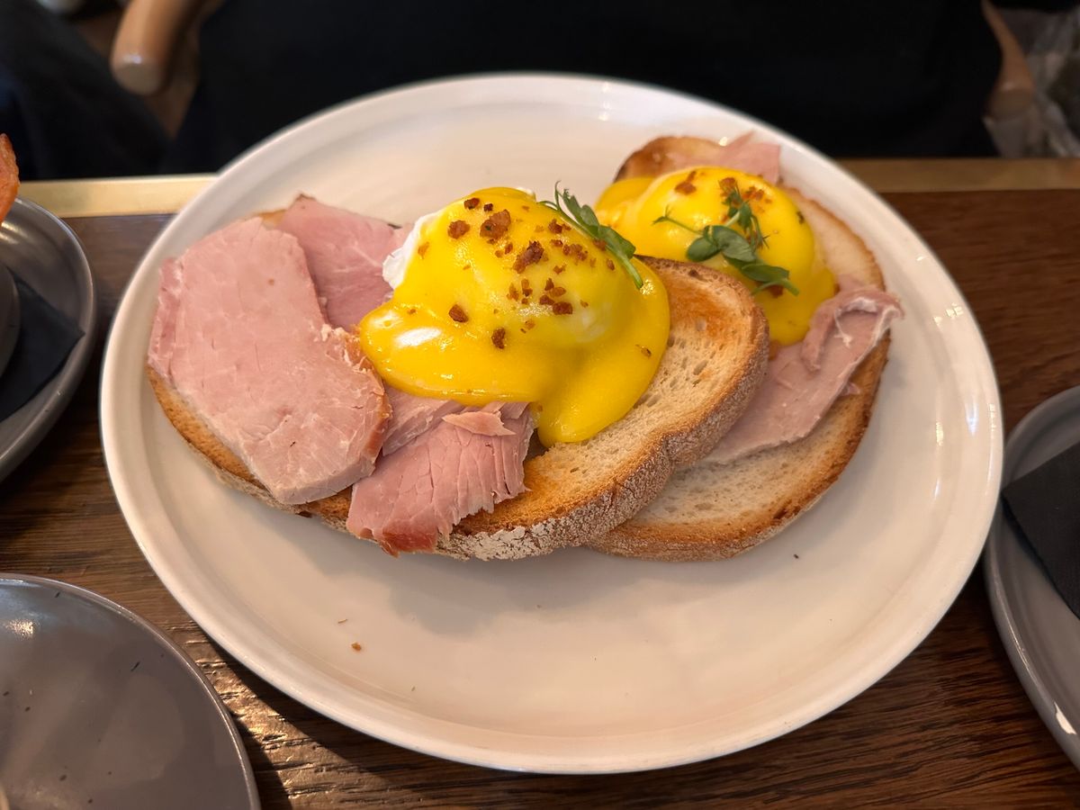 Every breakfast should include a little sprinkle of bacon dust