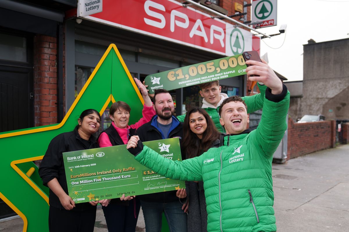 Spar staff Sona Sahadevan, Linda Brown, Niall Tobin and Sona Dominic with the two “Winnies” from the National Lottery.
