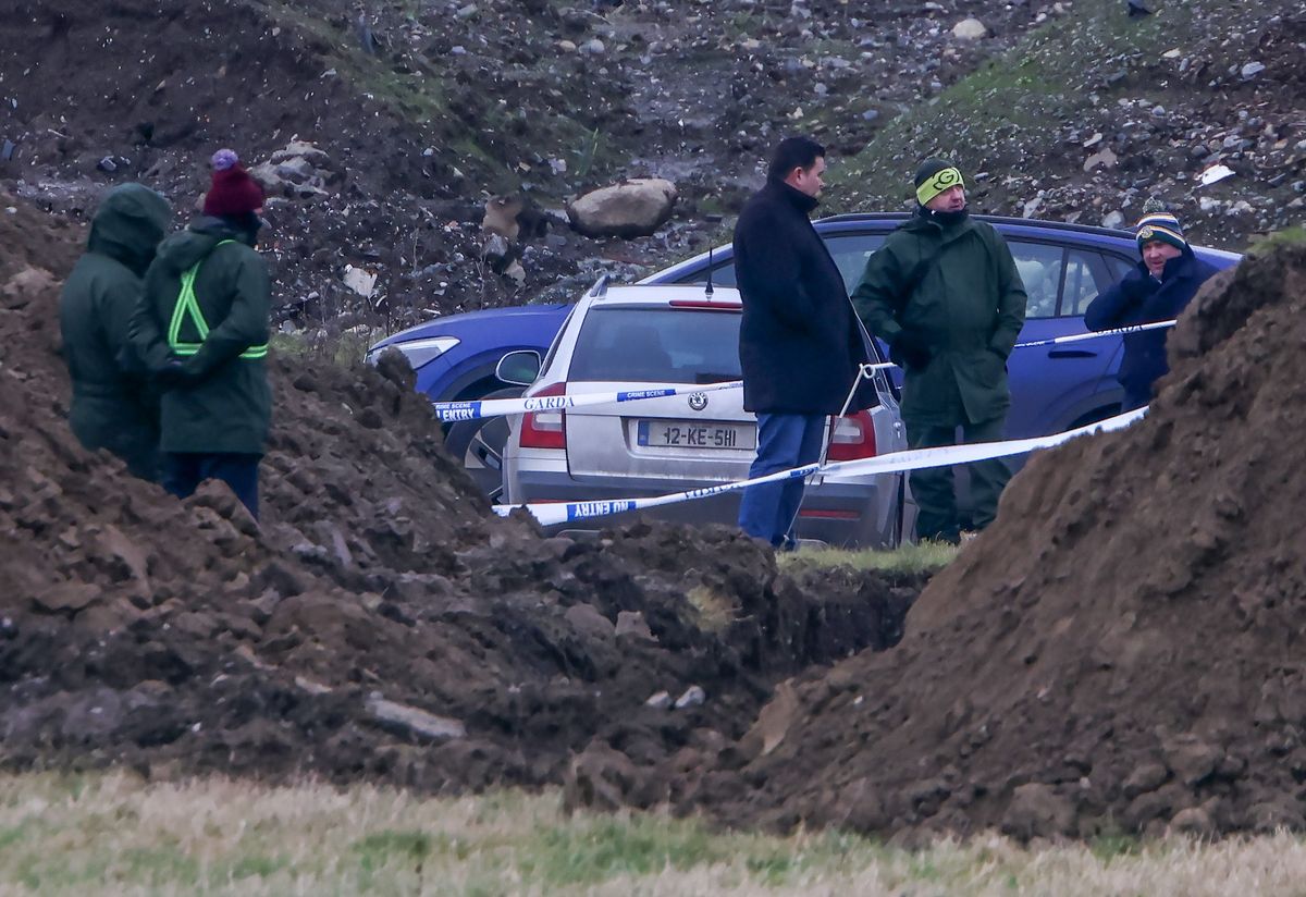Gardai continue a search for a second day