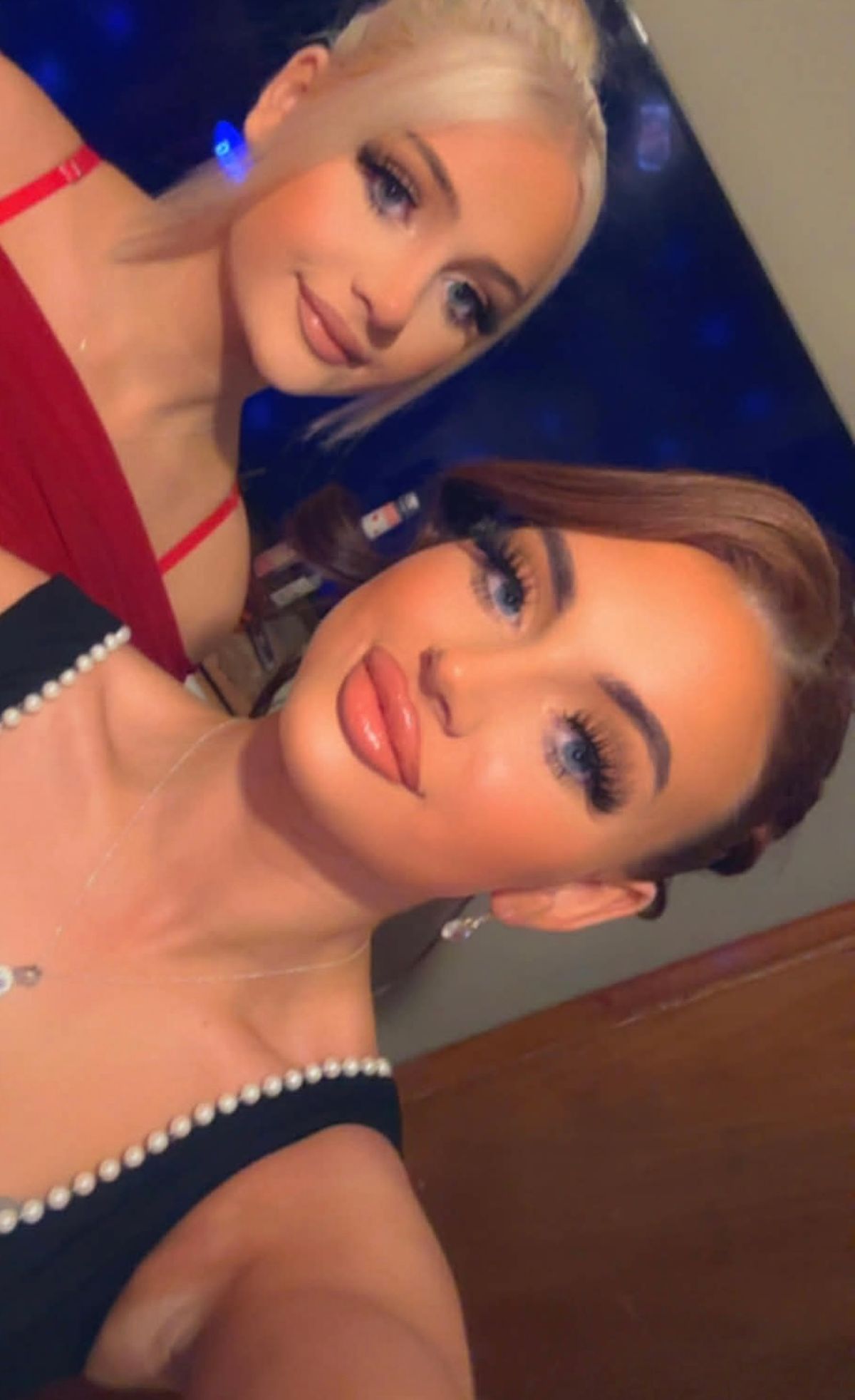 Melissa Morrissey (blonde) with sister Heather (right) - twin daughters of ICE detainee Seamus Culleton speak out.