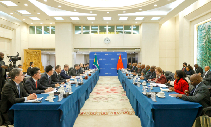 Wang Wentao, Chinese Minister of Commerce and Parks Tau, South African Minister of Trade, Industry and Competition co-chair the 9th meeting of the China-South Africa Joint Economic and Trade Commission in Beijing on February 6, 2026. Photo: Ministry of Commerce of China