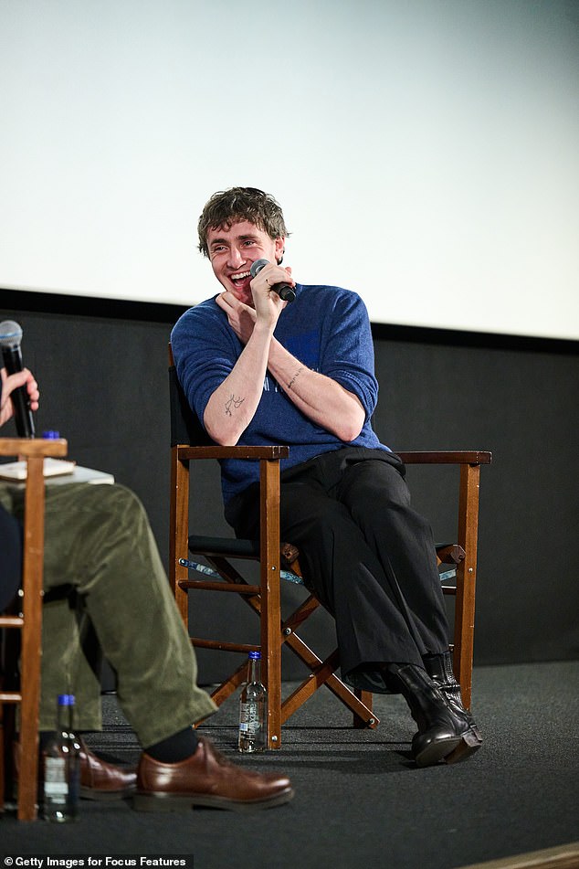 Paul appeared to be in great spirits throughout the Q&A, sharing several laughs and giggles with Jonathan and the audience