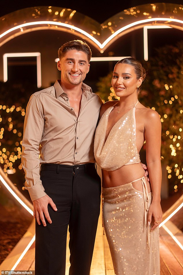 The pair's PDA did not go unnoticed by fans of the reality show, who took to Reddit to discuss its appropriateness. One social media user questioned: 'Why sit on Sean's lap instead of her own seat? This girl is not real!'