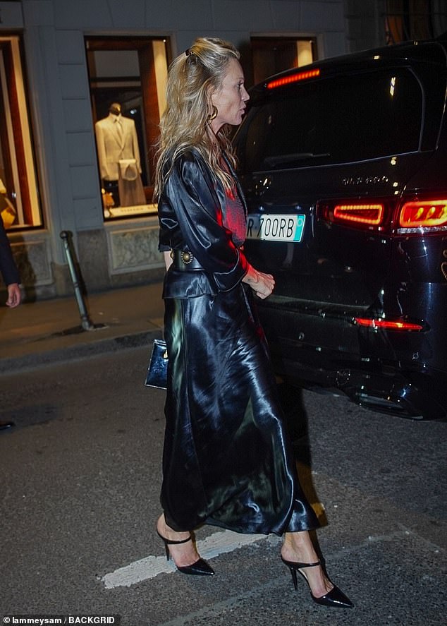 The supermodel proved she still owns the fashion capital after dark