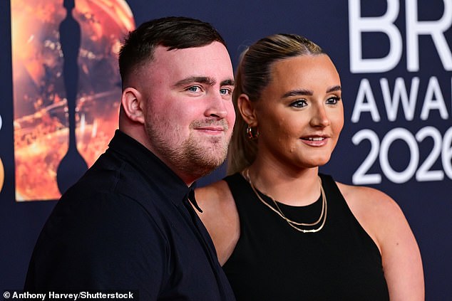 Meanwhile Faith who has been dating the World Masters champ since last summer, was also dressed in black