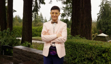 Money coach maxes their Roth IRA at the beginning of every year