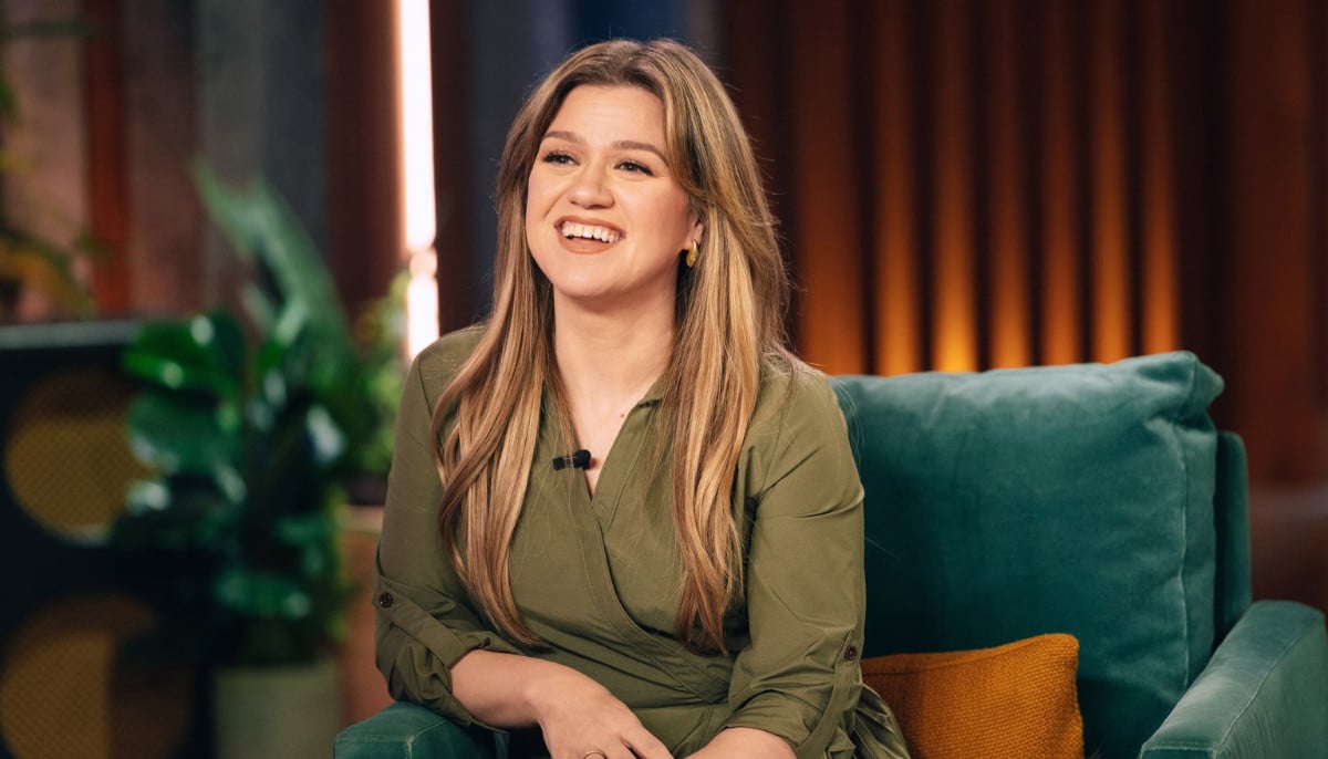 Kelly Clarkson explains decision to quit
