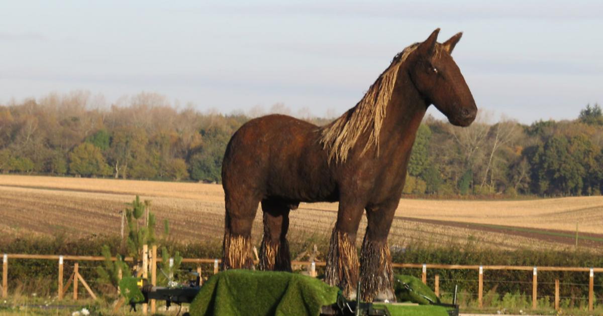 War Horse sculpture from NDR roundabouts going up for sale