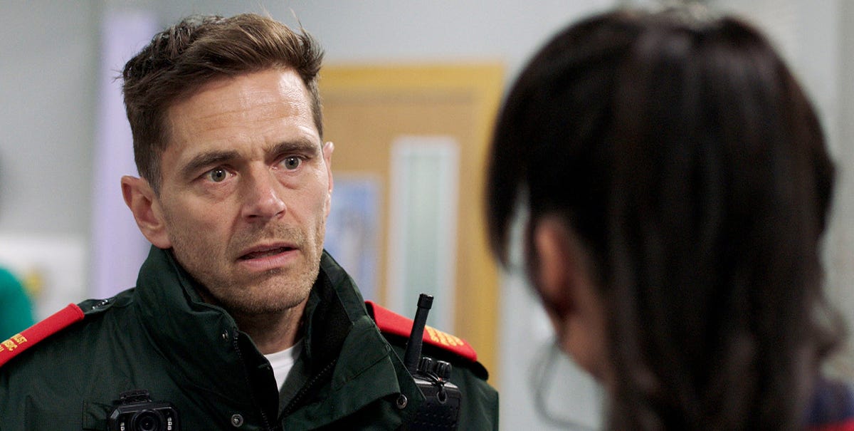 Casualty airs heartbreaking Iain Dean romance twist in early iPlayer release