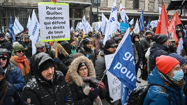 Protesters line streets across Quebec, call out immigration program's abolition