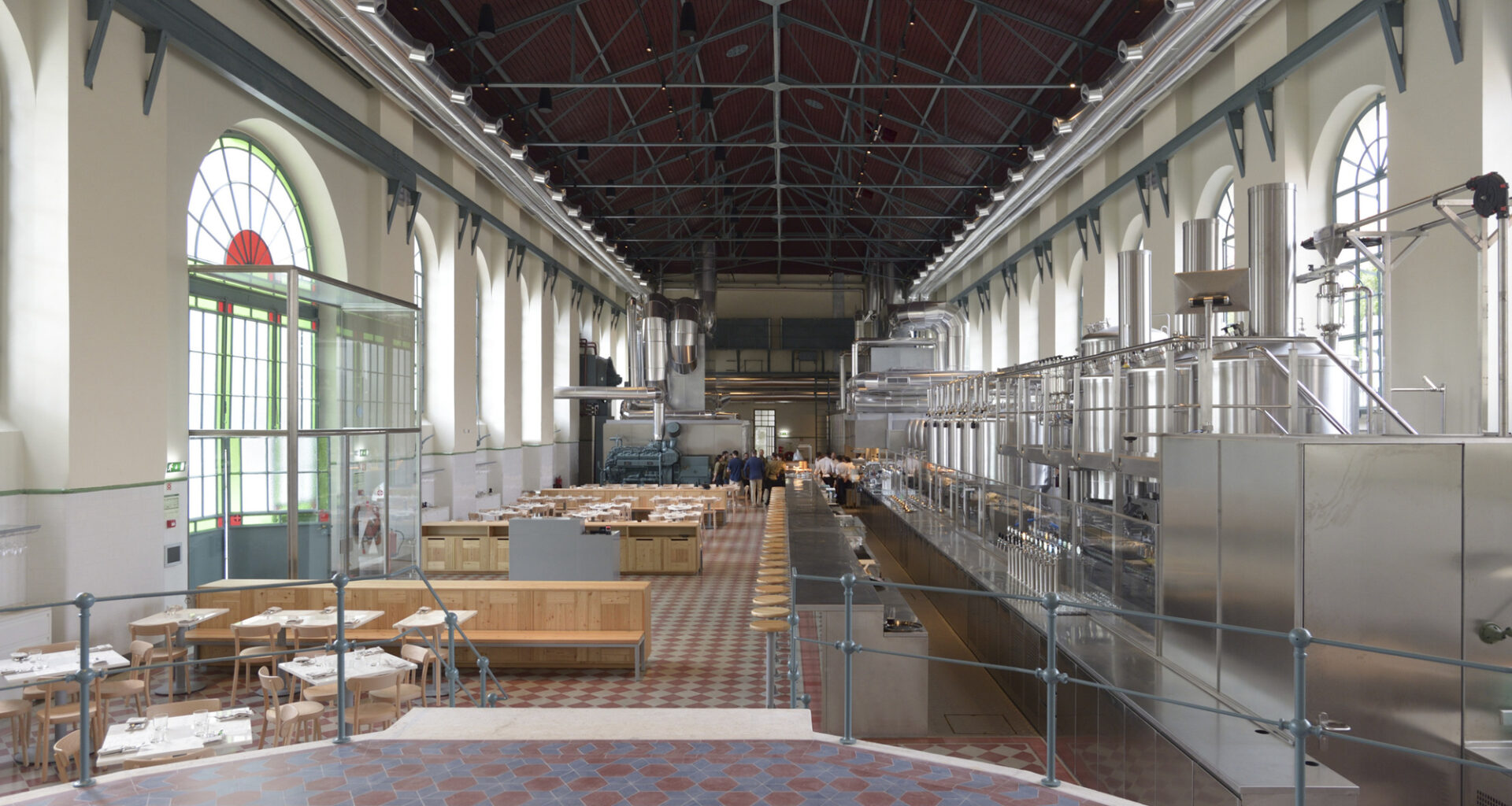 Transformation of the Former Military Maintenance Power Plant into the Browers Beato Microbrewery and Restaurant / Eduardo Souto de Moura + Nuno Graça Moura