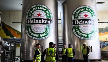 Beer giant Heineken to axe up to 6,000 jobs