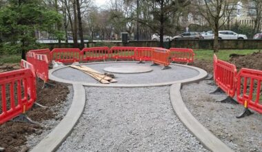 Kerry sculpture for revolutionary women faces tree-cutting backlash