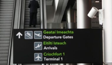 Family who were locked in Dublin Airport toilet for 50 minutes get compensation