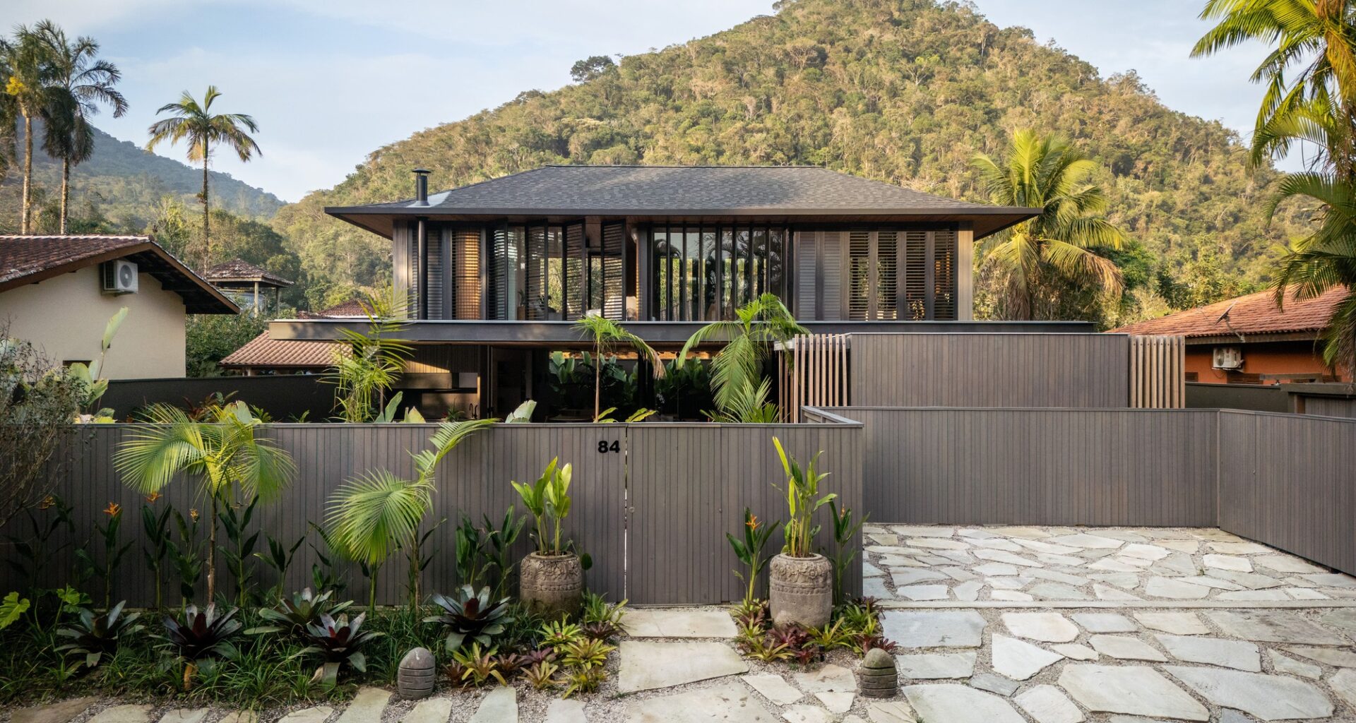 JV Residence / Pitta Arquitetura