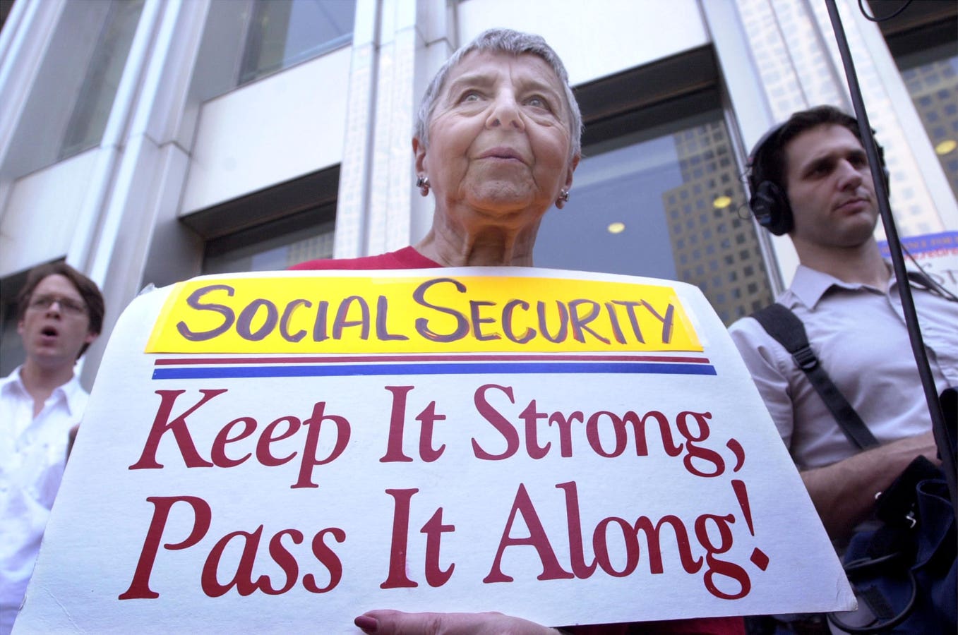 Social Security Isn’t Going Bankrupt, And Retirees Wouldn’t Care As Is