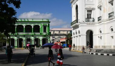 Donald Trump raises prospect of 'friendly takeover' of Cuba