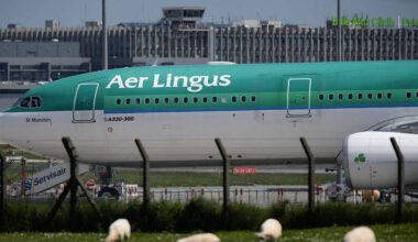 Aer Lingus' parent company posts record profits