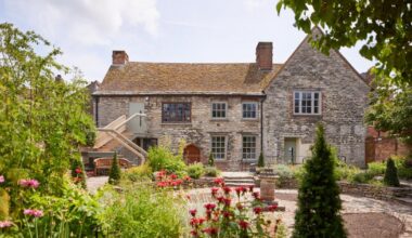 Dorset: Lucian Freud exhibition opening at Poole Museum