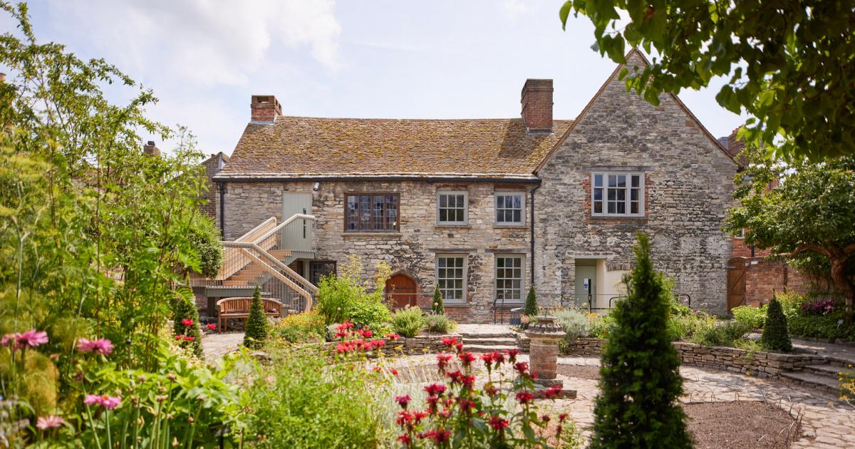 Dorset: Lucian Freud exhibition opening at Poole Museum