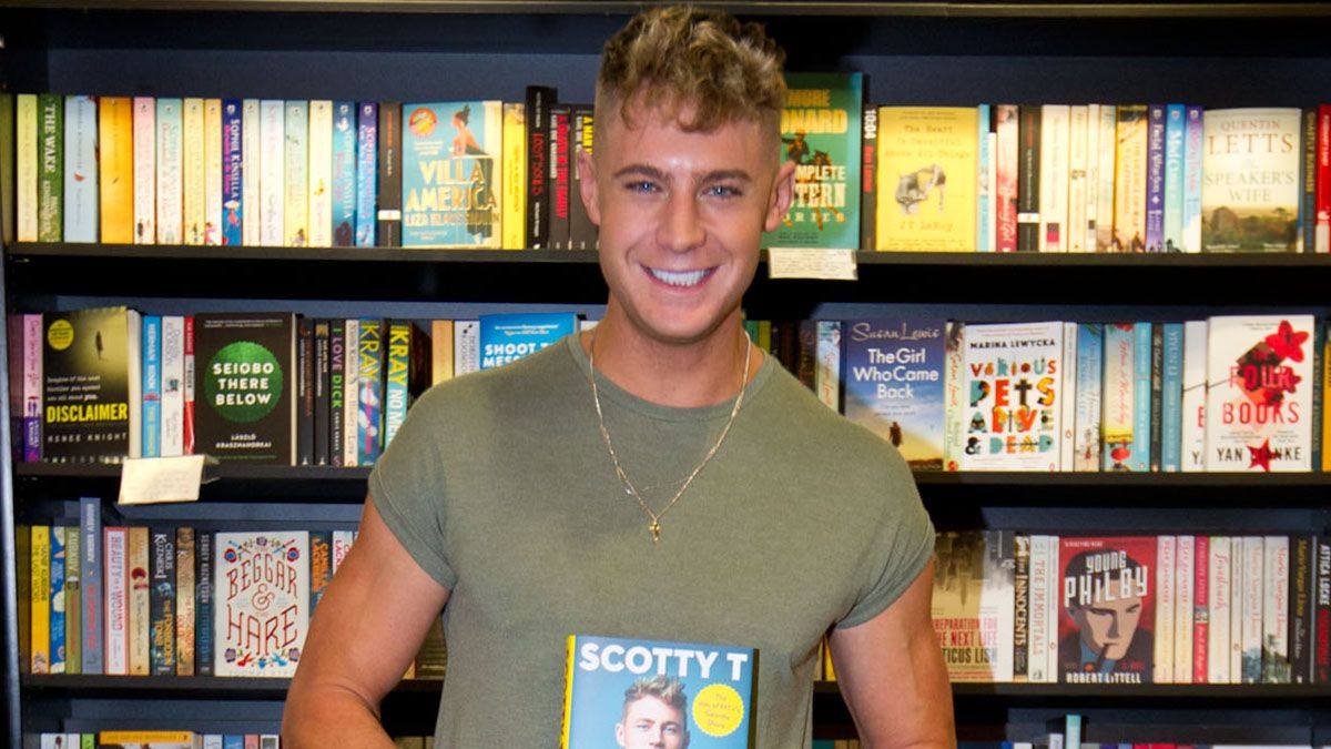 Photograph of Geordie Shore star Scotty T at Waterstones Trafford Centre, Trafford Centre