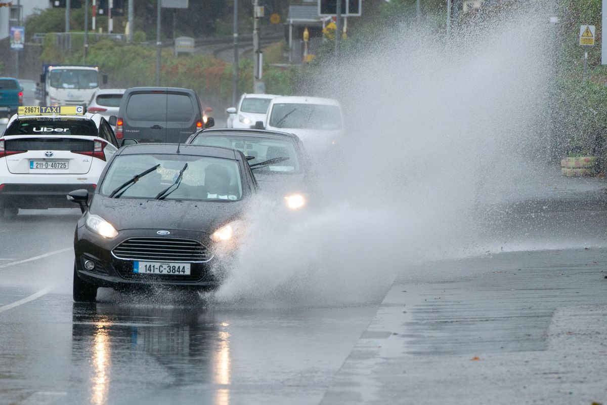 Traffic on a watery Lower Glanmire Road (stock)