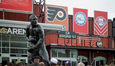 Joe Frazier statue could move to beside the Art Museum steps, replacing the Rocky statue
