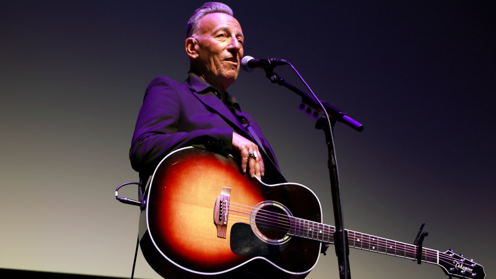 Bruce Springsteen Announces 'Land of Hope and Dreams' American Tour