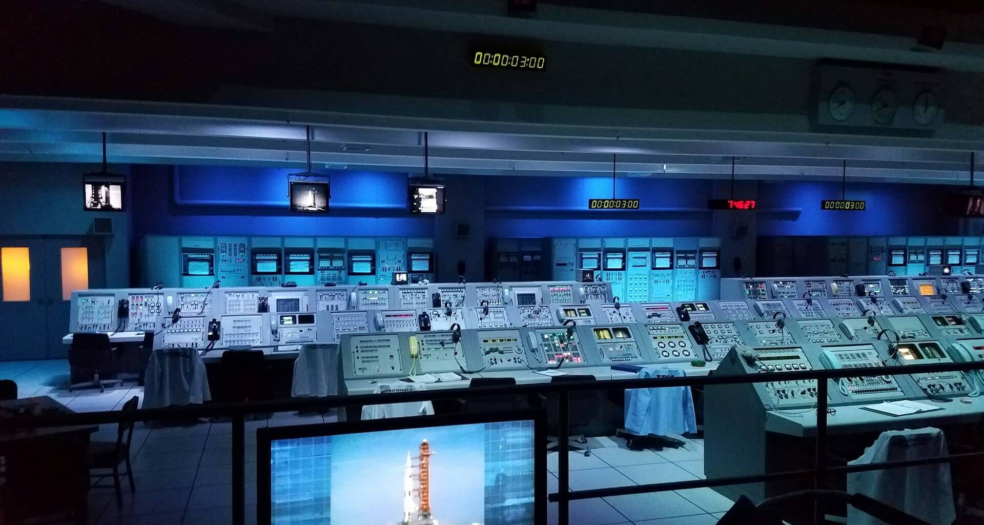 VS Code becomes multi-agent command center for developers