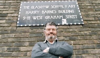 Sculptor who created a new form of public art