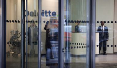 Deloitte overhauls grad scheme as AI takes over audit grunt work