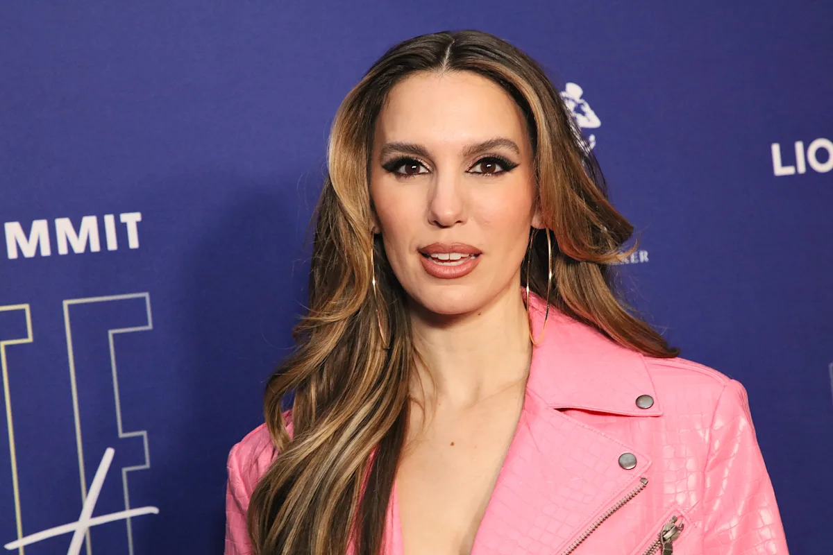 ‘Even Stevens’ and ‘Kim Possible’ Star Christy Carlson Romano Reveals Positive Cancer Screening Test Results
