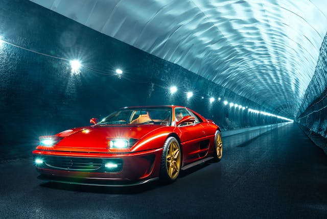 Evoluto Automobili Ferrari F355 tunnel run 6