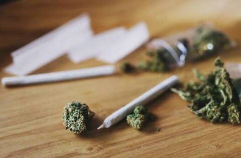  Waterford Garda seize cannabis and arrest man in John Street search and seizure  - News