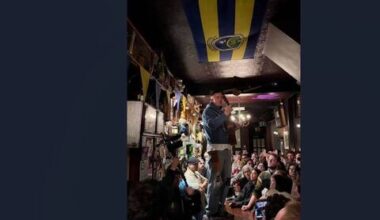 Watch: Famous singer plays impromptu gig in Rossie pub in London - News