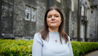 Sinn Féin MEPs to vote against €90bn EU loan for Ukraine – The Irish Times