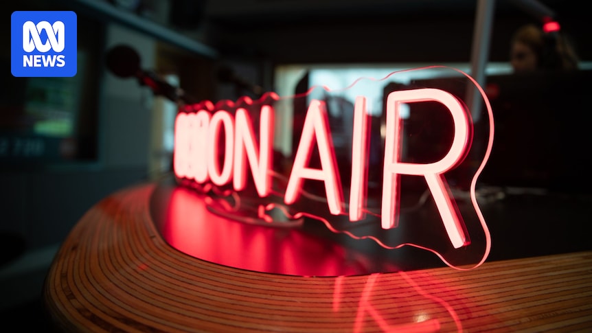ABC Radio Perth begins broadcasting on FM frequency 102.5 after a century of AM