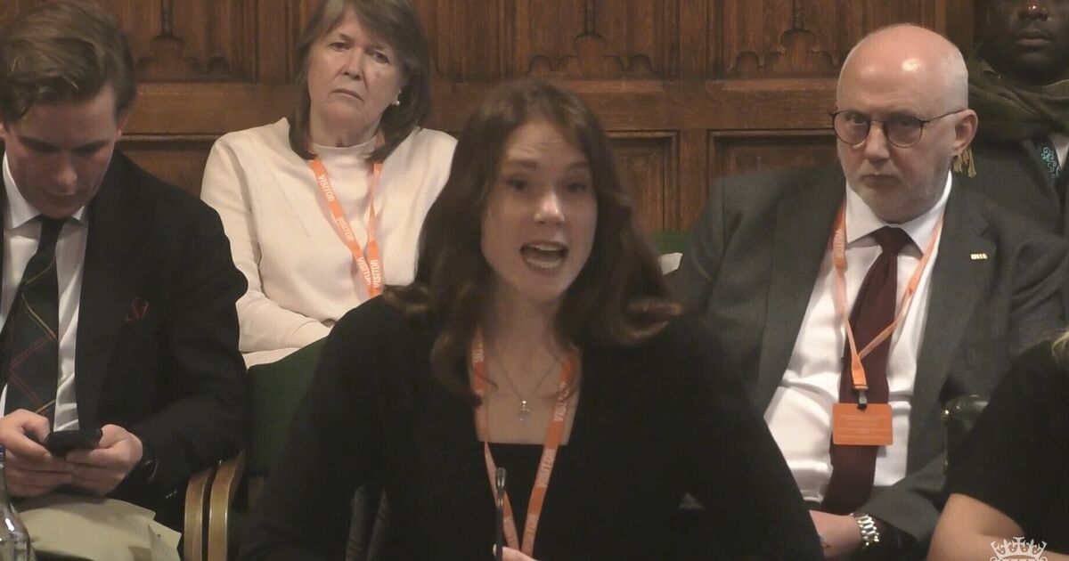 I sell pictures of my bum on the internet to fund my tour