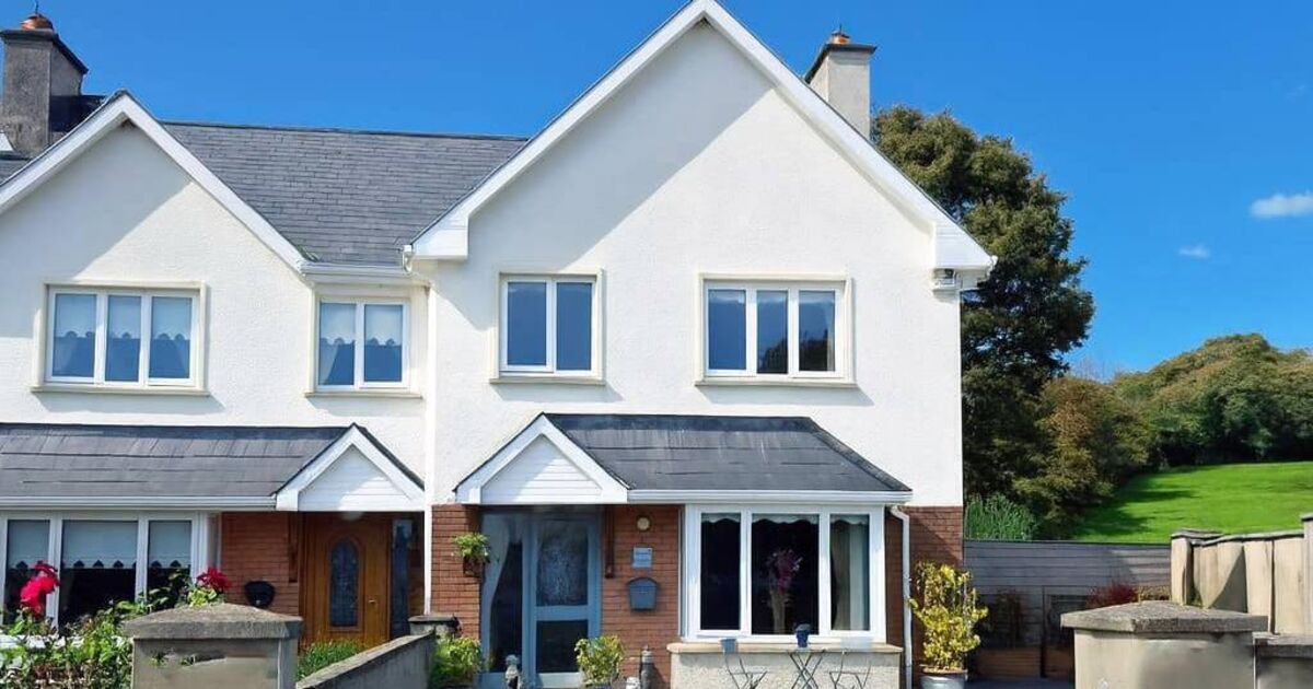 €395,000 family home in Ballineen with therapeutic ‘sea view’