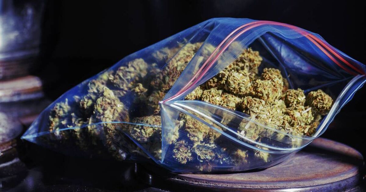 'Tough young fella' admits to dealing drugs in Cork town