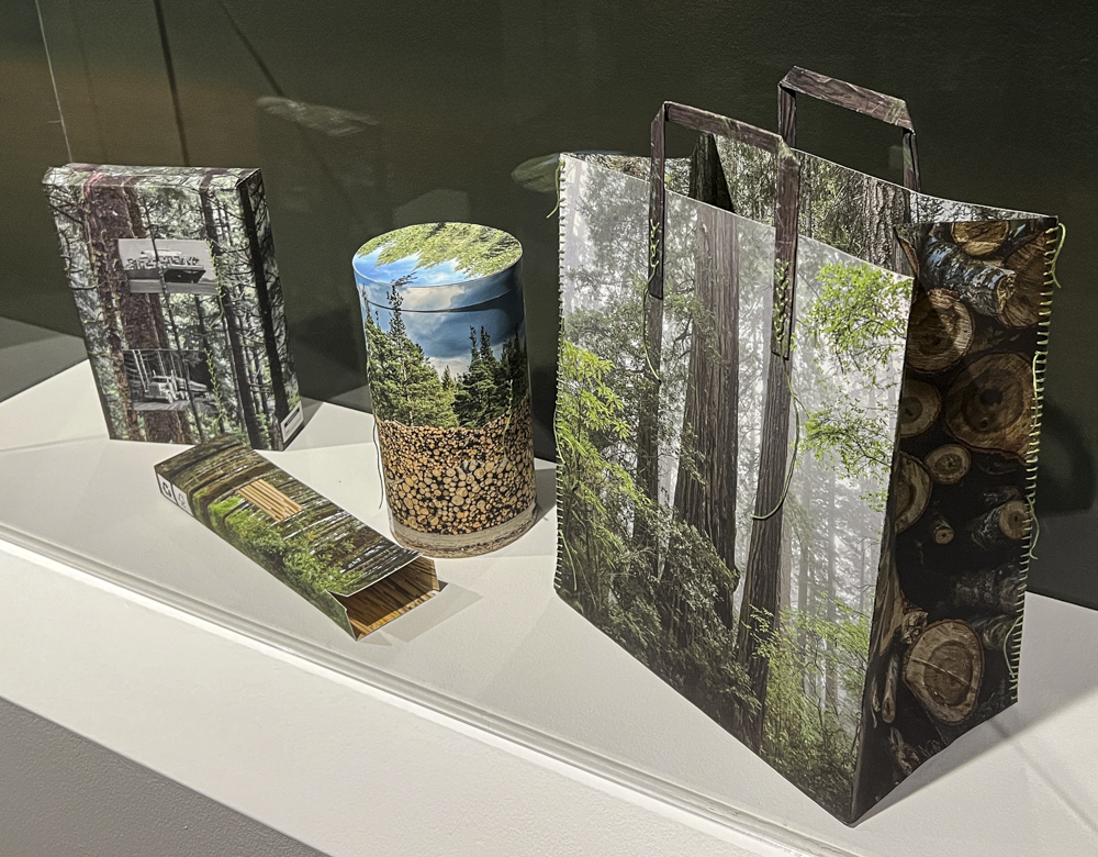 4_Package Deal Display