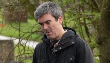 Emmerdale spoilers- cancer bombshell, farm death fears and hospital dash | TV & Radio | Showbiz & TV