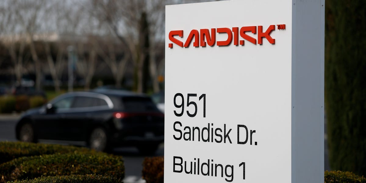 4 Stocks Are Poised to Be the Big Winners of an AI Memory 'Supercycle'